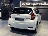Nissan Note-5