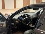 Mercedes E 350-11