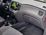 Kia Rio-13