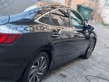 Honda Insight-3