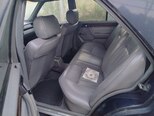 Mercedes 230 E-6