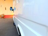 Ford Transit-10