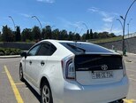 Toyota Prius-5