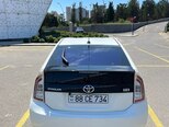 Toyota Prius-8