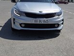 Kia K5-1