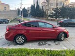 Hyundai Elantra-6