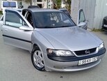 Opel Vectra-4