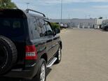 Mitsubishi Pajero io-6