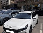 Hyundai Elantra-1