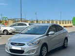 Hyundai Accent-2
