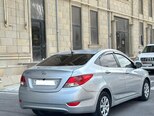 Hyundai Accent-7