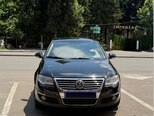Volkswagen Passat-1