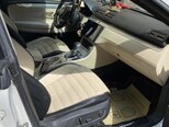 Volkswagen Passat CC-10