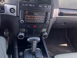 Volkswagen Touareg-12