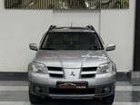 Mitsubishi Outlander-5