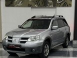 Mitsubishi Outlander-1
