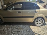 Kia Rio-2