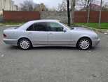 Mercedes E 240-2