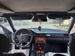 Mercedes 220 E-8