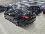 Toyota Camry-5