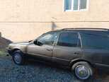 Nissan Sunny-7