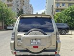 Mitsubishi Pajero-4