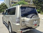 Mitsubishi Pajero-5