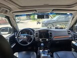 Mitsubishi Pajero-8