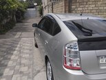 Toyota Prius-12