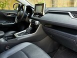 Toyota RAV4-8