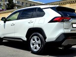 Toyota RAV4-15
