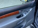 Toyota Land Cruiser Prado-16