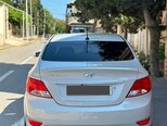 Hyundai Accent-3