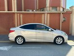 Hyundai Accent-6
