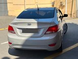 Hyundai Accent-4