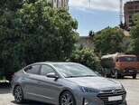 Hyundai Elantra-1