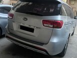 Kia Carnival-3