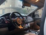 Kia Carnival-5
