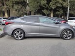 Hyundai Elantra-4
