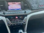 Hyundai Elantra-9