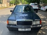 Mercedes 190-1
