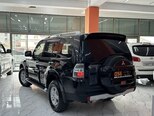 Mitsubishi Pajero-10
