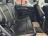 Mitsubishi Pajero-9
