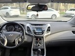 Hyundai Elantra-13