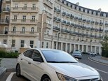 Hyundai Elantra-2