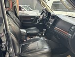 Mitsubishi Pajero-11