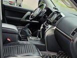 Toyota Land Cruiser-15