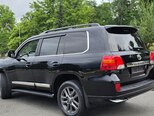 Toyota Land Cruiser-9