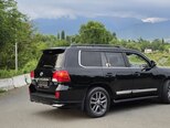 Toyota Land Cruiser-7