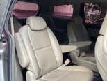 Kia Carnival-9
